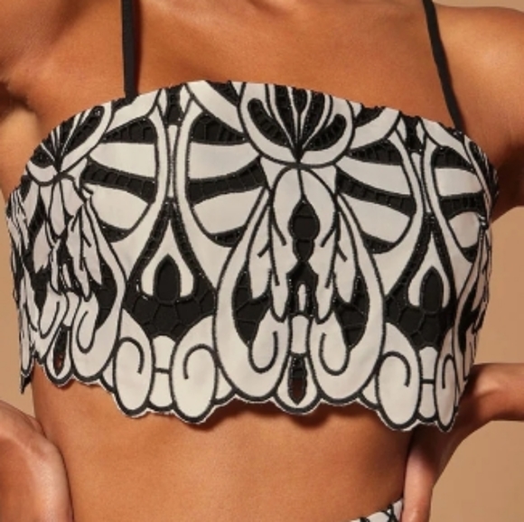 Artistic Black & White Set - Picture 3 of 4